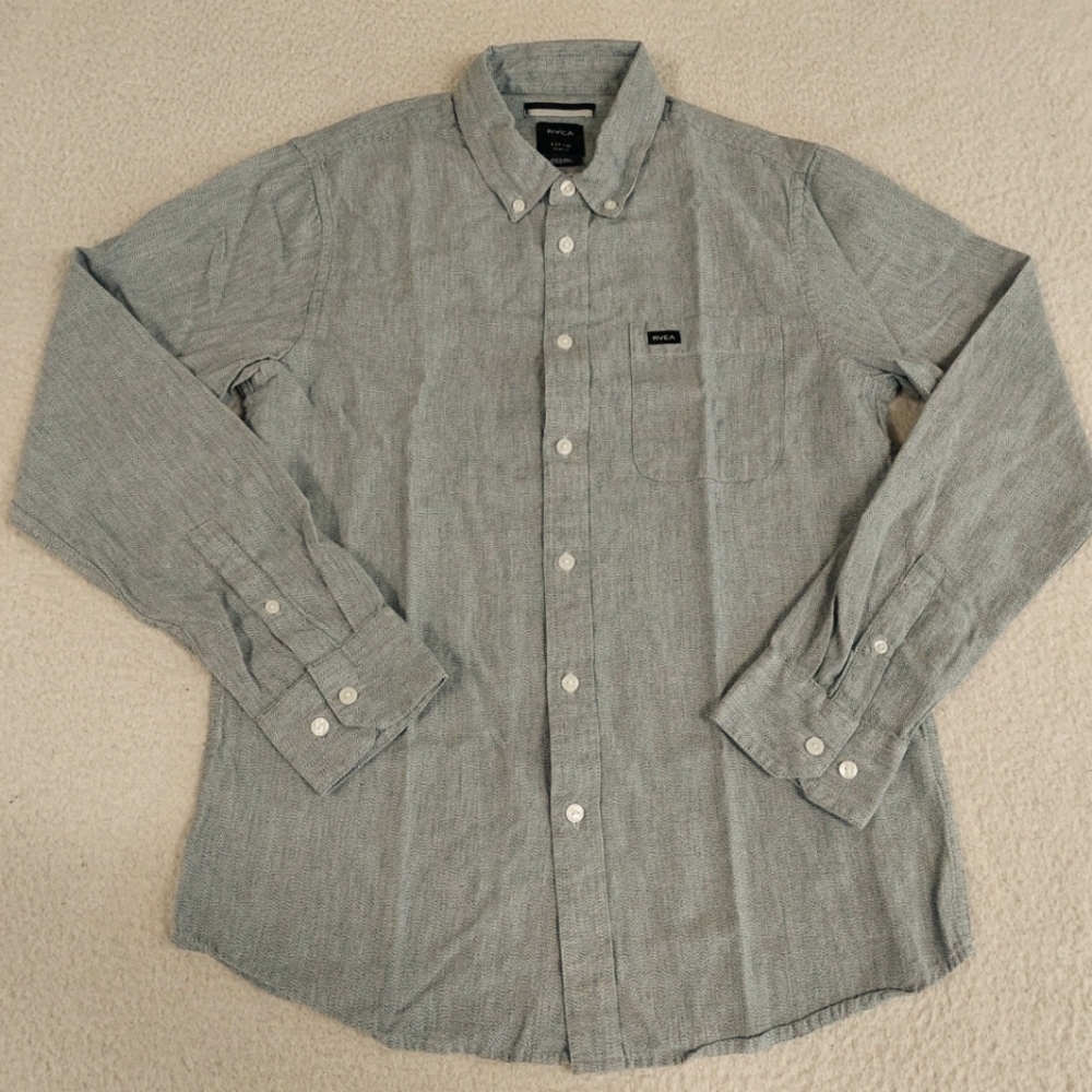 RVCA Light Gray Casual Button Down Shirt. Mens Small